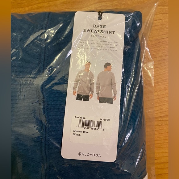 Alo Yoga Men’s Base Sweatshirt - Mineral Blue - Picture 7 of 10
